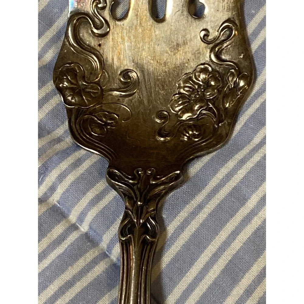 Vintage Wm Rogers Floral Meat Fork & Crown Silverplate Pie Server Patina Set